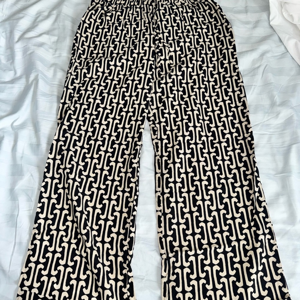 Monteau Black & Cream Link-Pattern Wide Leg Pants